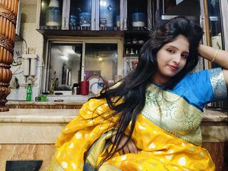 kinky webcam model MaahiKhan