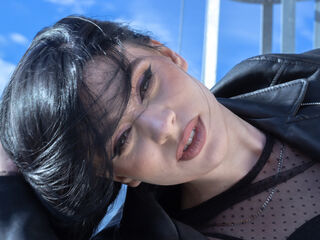 erotic MadelynVelure