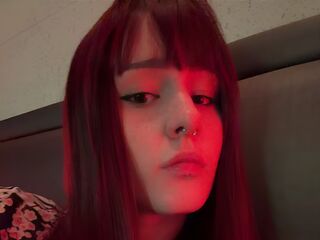 live sexcam MaeveLith