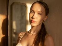 cam girl playing with sextoy MargotAbbot