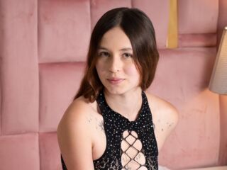 cam chat room MellanieCollins