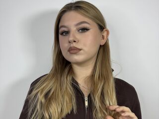 sexcam MercedesVaught