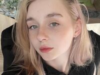 cam whore livesex MiaMerek