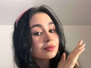 nude cam girl picture MinnieMile