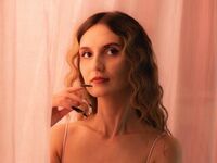 fingering webcamgirl picture MoonSeraphine