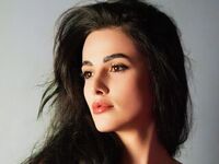 live webcam performer NadineRayley