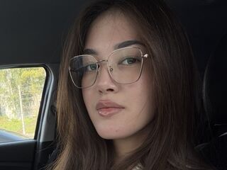 hot camslut NikiMyles