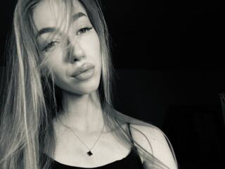 hot cam girl masturbating with sextoy NikkiTenerovich