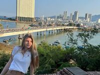 adult web cam chat OllieTinney