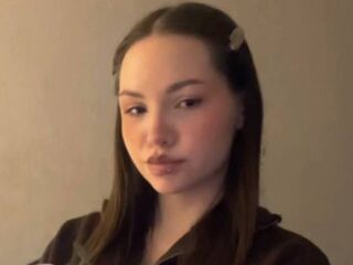 camgirl shaving pussy RolandeViscarra