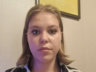 sexy webcam girl SaturninaLeavitt