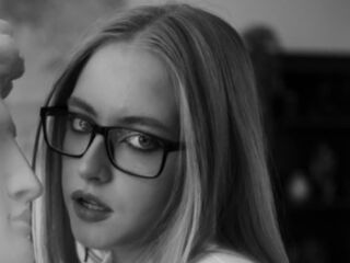 webcamgirl videochat SheliaEdwards