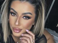 hot cam girl masturbating with vibrator SinnaRay