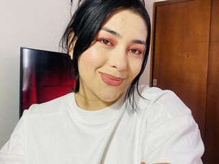 mastubating web cam girl SophieBella