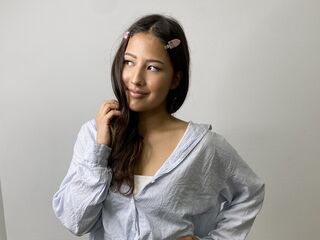webcamgirl SuzannHedtke