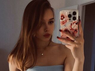 fingering camwhore TarenLeonetti