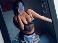 camslut showing tits ValenCadavid